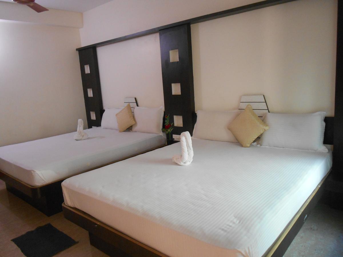 Hotel M J Residency بوري المظهر الخارجي الصورة