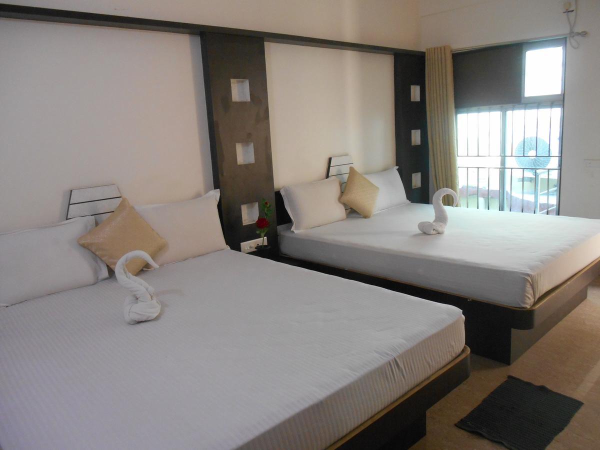 Hotel M J Residency بوري المظهر الخارجي الصورة