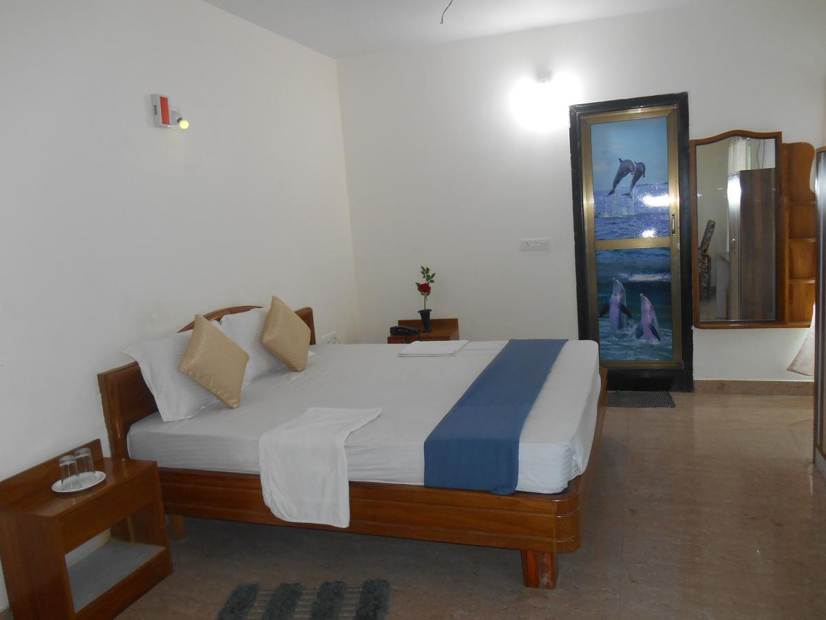 Hotel M J Residency بوري المظهر الخارجي الصورة